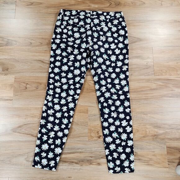 ☔️🔹️Old Navy Blue & White Daisy Print Pixie Pants Size 6 - Picture 4 of 8